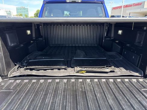 Certified 2025 Toyota Tacoma TRD Off-Road AWD/4WD image 10