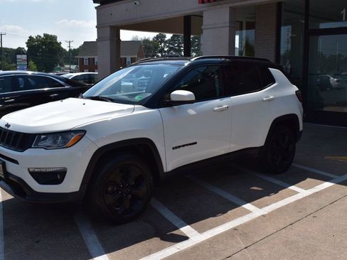 Used 2019 Jeep Compass Latitude image 8