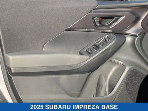 Certified 2025 Subaru Impreza 2.0i image 11