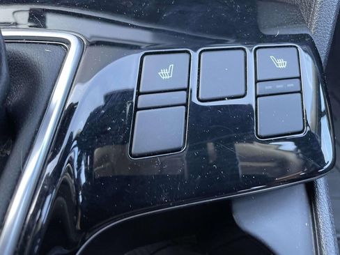 Used 2024 Kia Sportage EX image 42