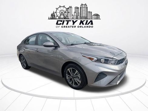 Certified 2024 Kia Forte LXS FWD image 7