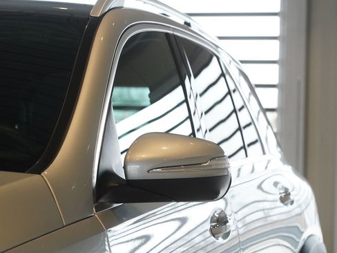 Used 2025 Mercedes-Benz GLE 450 GLE 450 image 9