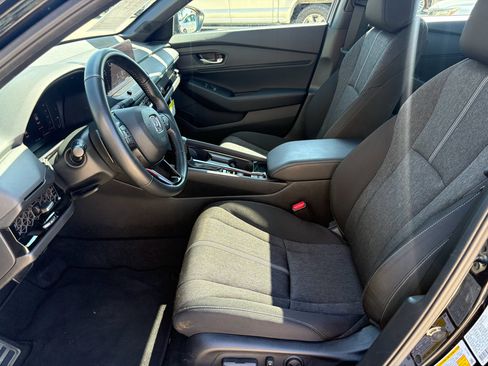 Certified 2025 Honda Accord Sport image 10