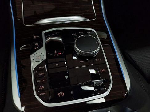 New 2026 BMW X5 xDrive50e w/ Climate Comfort Package image 14