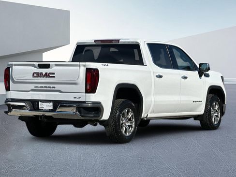 Used 2024 GMC Sierra 1500 SLT image 4