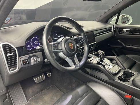 Used 2021 Porsche Cayenne GTS w/ Premium Package Plus image 8