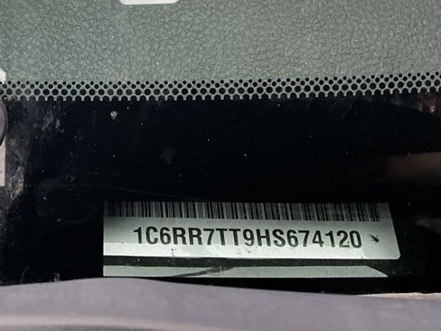 Used 2017 RAM 1500 Big Horn image 24