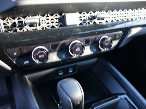 New 2025 Honda Accord EX-L image 19