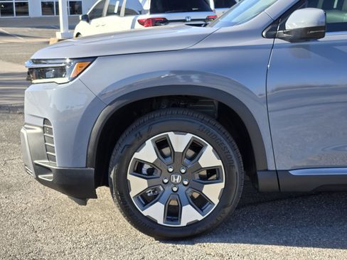 New 2026 Honda Pilot Elite image 9