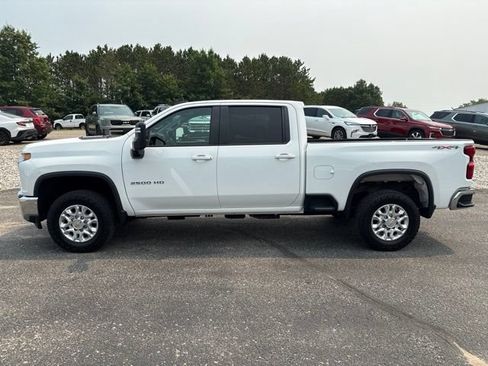Used 2022 Chevrolet Silverado 2500 LT w/ Fleet Comfort Package AWD/4WD image 9