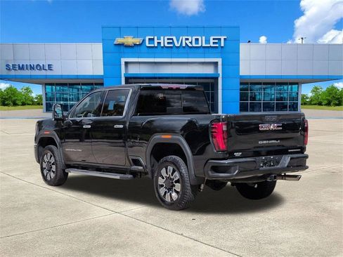 Used 2024 GMC Sierra 2500 Denali image 5