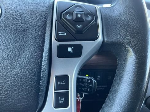 Used 2018 Toyota Tundra Limited w/ Limited Premium Package AWD/4WD image 18