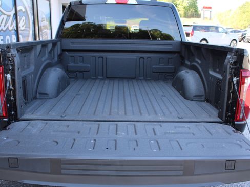 Used 2024 Ford F150 XLT w/ Tow/Haul Package image 9