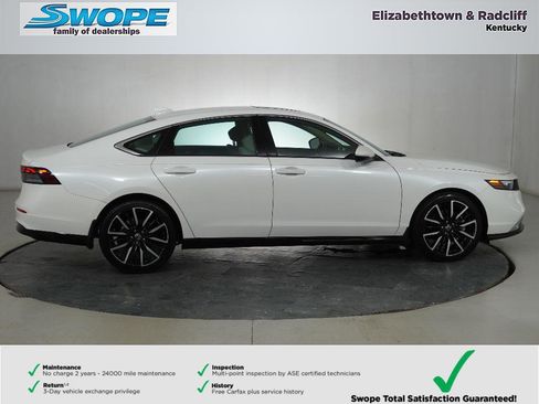 Used 2024 Honda Accord Touring image 3