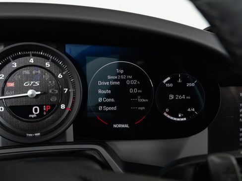 Used 2024 Porsche 911 Targa 4 GTS image 30