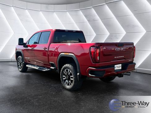 Certified 2021 GMC Sierra 2500 AT4 image 3