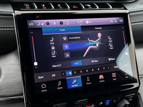 New 2025 Jeep Grand Cherokee Overland w/ Adv Protech Group III image 32