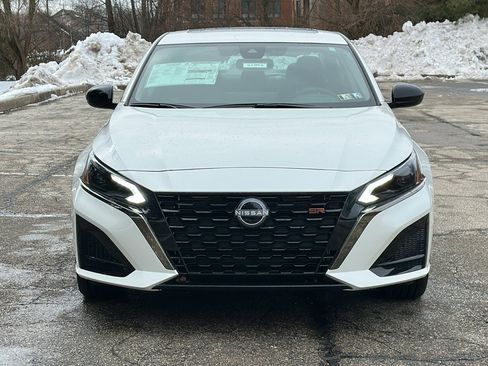 New 2025 Nissan Altima 2.5 SR w/ SR Premium Package image 4