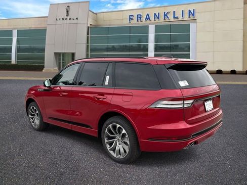 New 2026 Lincoln Aviator AWD w/ Jet Appearance Package image 5
