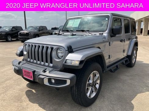 Used 2020 Jeep Wrangler Unlimited Sahara AWD/4WD image 3