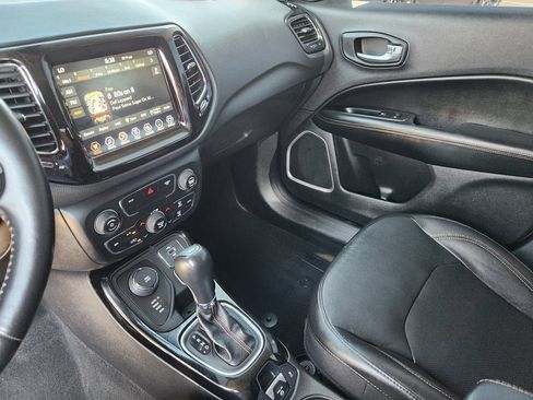 Used 2020 Jeep Compass Limited AWD/4WD image 15