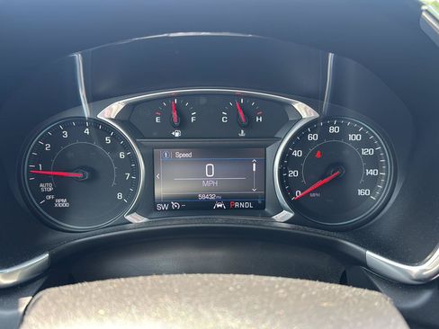 Used 2020 Chevrolet Equinox LT w/ Driver Convenience Package FWD image 14