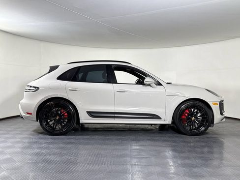 Certified 2024 Porsche Macan GTS AWD/4WD image 8