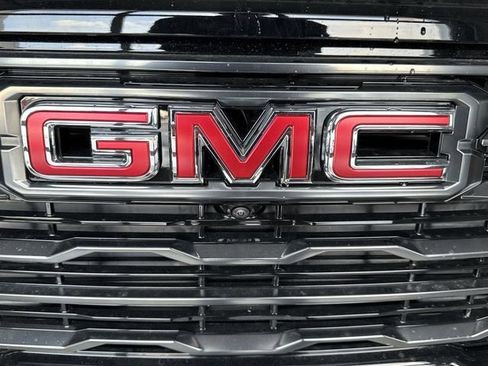 New 2026 GMC Acadia AT4 w/ Luxury Package AWD/4WD image 33