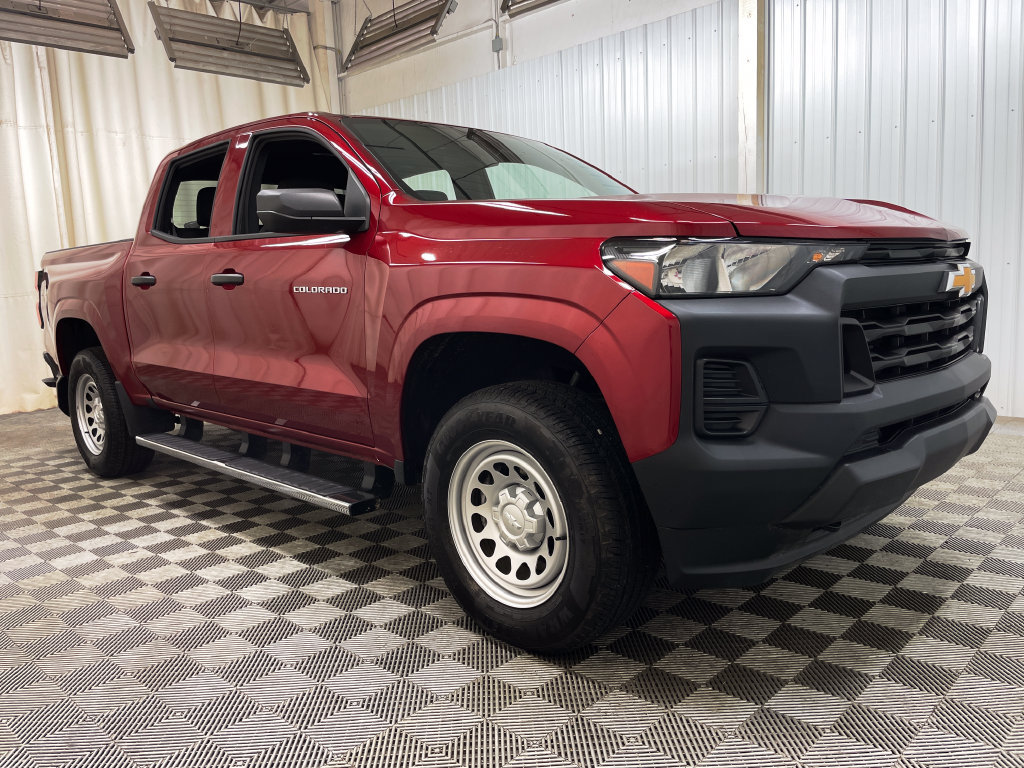 Certified 2025 Chevrolet Colorado W/T AWD/4WD image 46