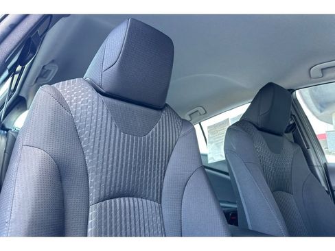 Used 2019 Toyota Prius Prime Plus image 18