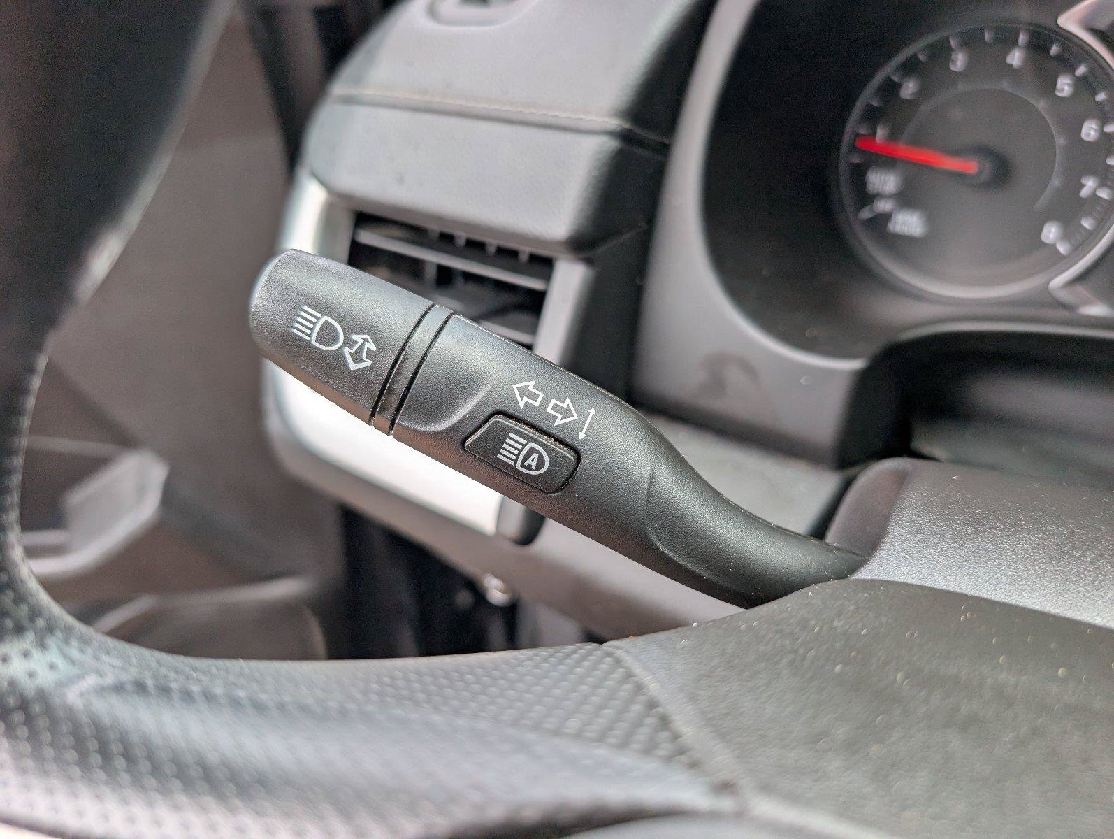 Used 2024 GMC Terrain SLE AWD/4WD image 26