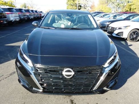 New 2025 Nissan Altima 2.5 SV image 8