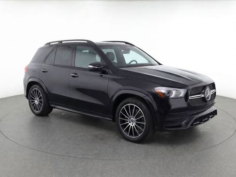 Used 2020 Mercedes-Benz GLE 450 4MATIC image 2