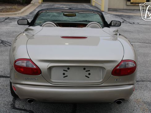 Used 1999 Jaguar XK8 Convertible RWD image 25