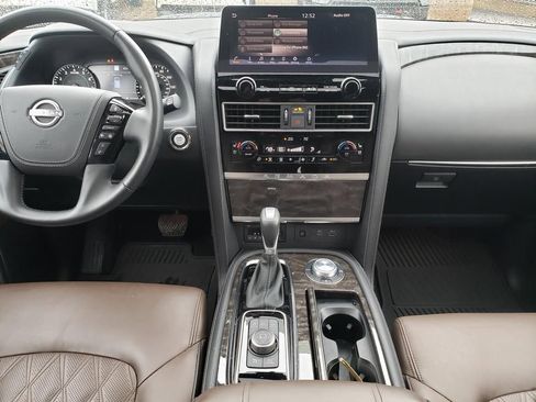 Used 2024 Nissan Armada Platinum w/ Captain's Chairs Package AWD/4WD image 18