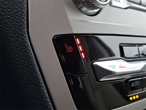 Certified 2023 Ford Explorer XLT image 24