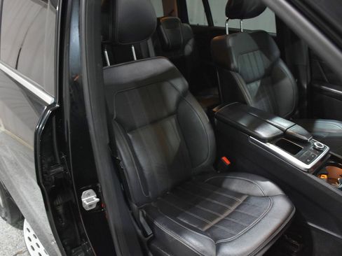 Used 2016 Mercedes-Benz GL 450 4MATIC image 18