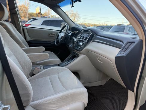 Used 2003 Toyota Highlander 4WD V6 image 5