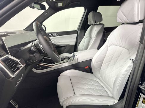 New 2026 BMW X7 xDrive40i w/ M Sport Package image 11