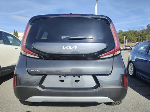 Used 2024 Kia Soul LX w/ Option Group 015 image 4