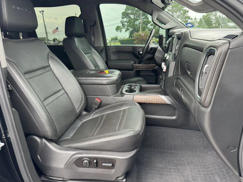 Used 2020 GMC Sierra 3500 Denali w/ Denali Ultimate Package AWD/4WD image 34