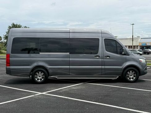Used 2020 Mercedes-Benz Sprinter 2500 image 6