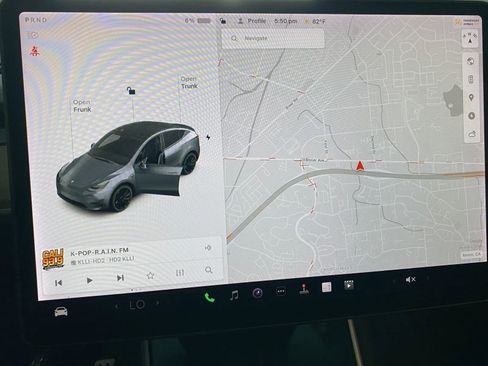 Used 2020 Tesla Model Y Performance image 14