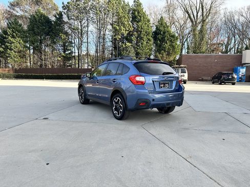 Used 2017 Subaru Crosstrek 2.0i Premium image 14