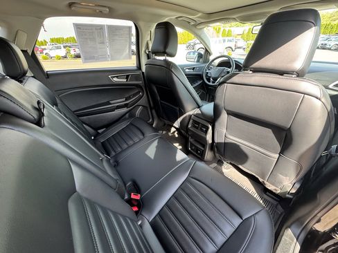 Certified 2022 Ford Edge SEL w/ Convenience Package AWD/4WD image 16