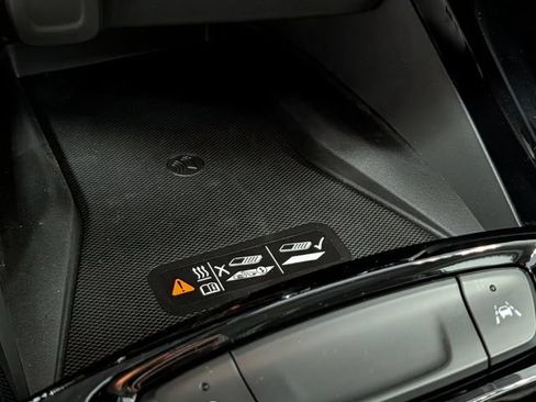 New 2026 Chevrolet Trax ACTIV w/ Sunroof Package FWD image 24