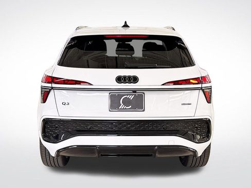 New 2026 Audi Q3 quattro 2.0T AWD/4WD image 4
