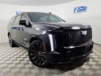 Used 2025 Cadillac Escalade ESV V AWD/4WD video 1