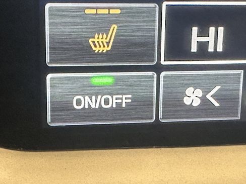 Used 2023 Subaru Outback Limited image 30