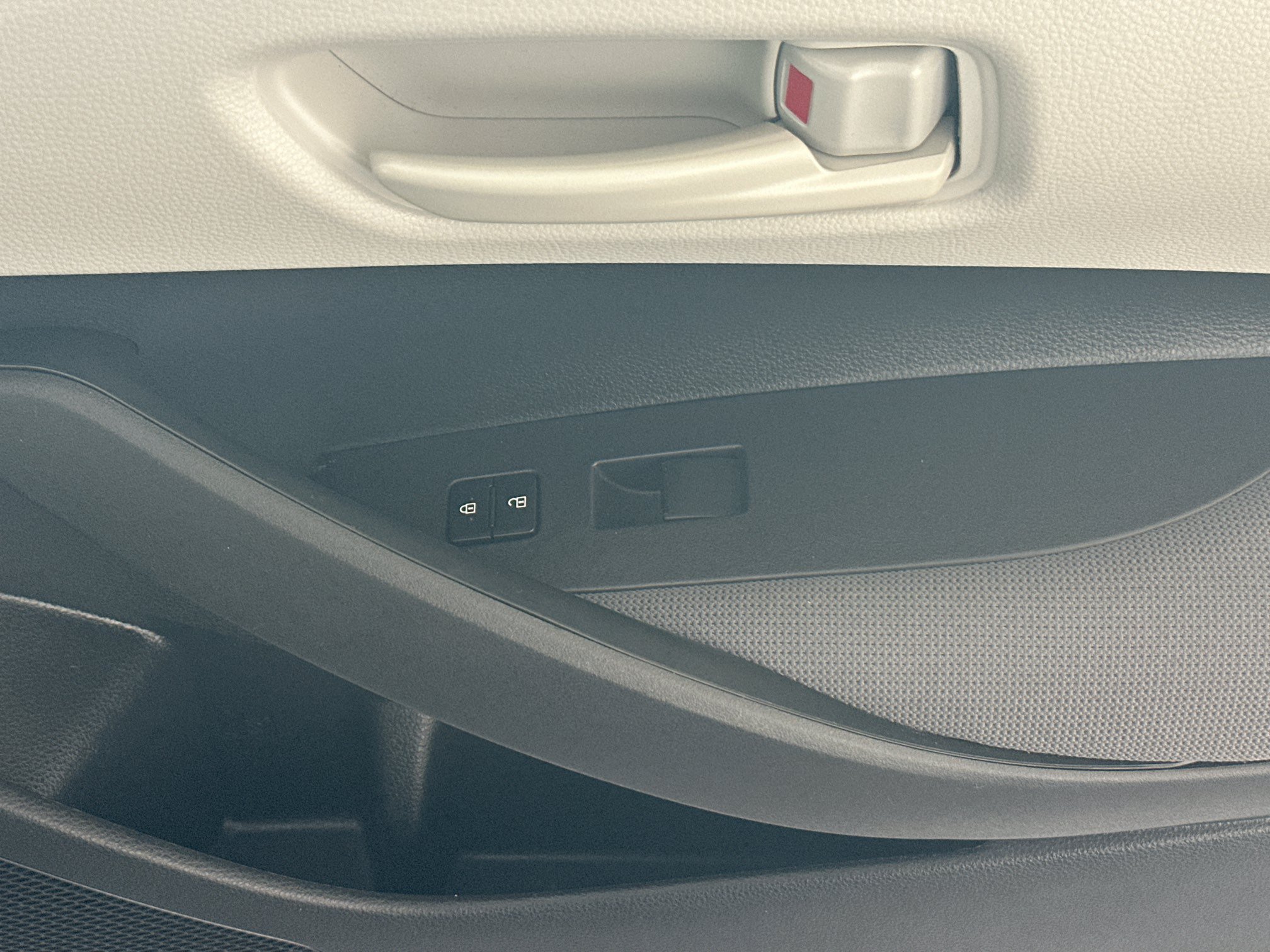 Certified 2024 Toyota Corolla LE FWD image 28